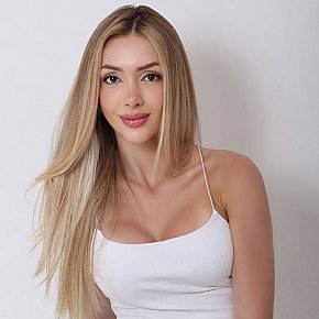 Rebeca escort in London offers Massagem intima services