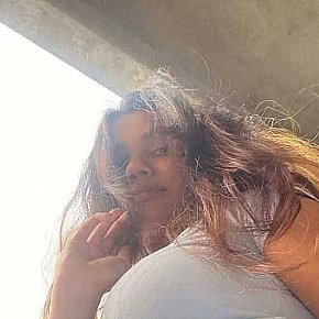 Melcy Vip Escort escort in Bangkok offers Cumshot on body (COB) services