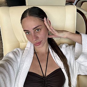 Synn escort in Dubai offers Full Body Sensual Massage services