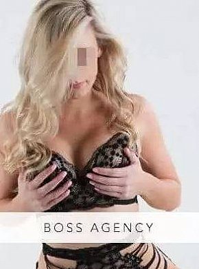 Francine escort in Manchester