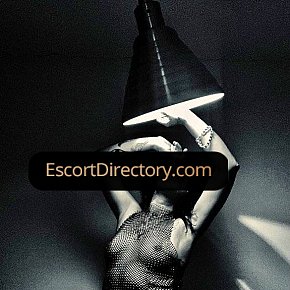 Aura escort in Bratislava offers Footjob services