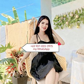 Kiori College Girl
 escort in Manila offers Handjob services
