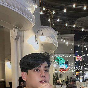 Brent All Natural
 escort in Manila offers Sex in Different Positions services