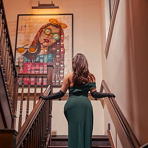 Holly-Deluxe Petite
 escort in Birmingham