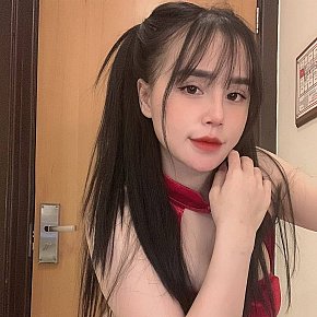 Sara escort in Abu Dhabi offers Blowjob without Condom services