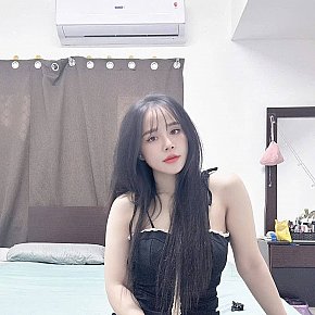 Sara escort in Abu Dhabi offers Blowjob without Condom services