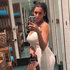 Tunis-Anal escort in Riyadh offers Anal Sex services