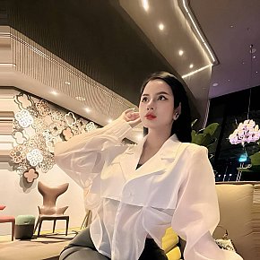 Cherry_Miuuu escort in Singapore City offers 69 Position services