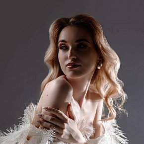 Eva escort in Hong Kong