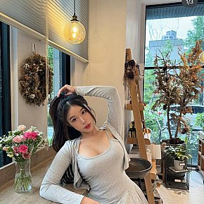 Ailee escort in Tokyo