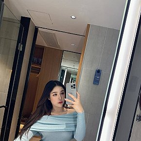 Ailee escort in Tokyo