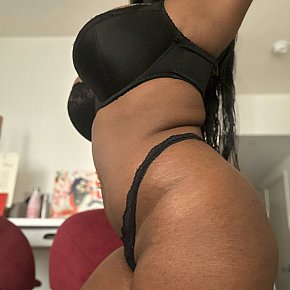 Emma-Ivory Großer Busen escort in Toronto