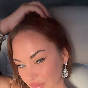 Olesia Super Booty
 escort in Brussels offers Cumshot on body (COB) services