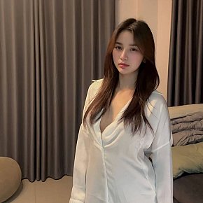 Clara-Azumi Vip Escort escort in Jakarta offers Kissing if good chemistry services