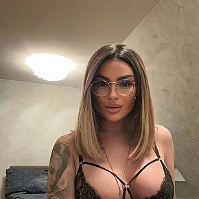 IVONNE Vip escort in Sofia offers Handjob services