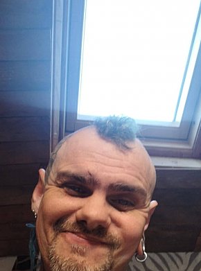 Piratepunk Vip Escort escort in Agen offers Mistress (hard) services