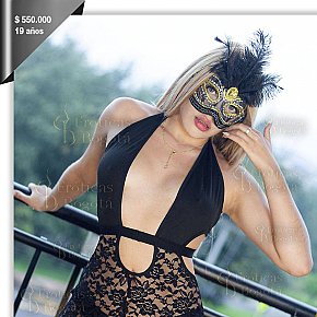 NATALIA-EROTICAS All Natural
 escort in Bogota offers Kissing services