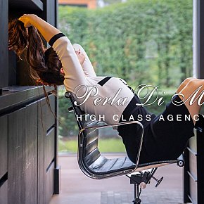 Cleo Occasional
 escort in Brussels offers Girlfriend Experience (GFE) services