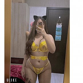 Giffy escort in Manama offers Erotic massage services