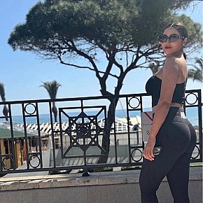 Asal Super Busty
 escort in Muscat