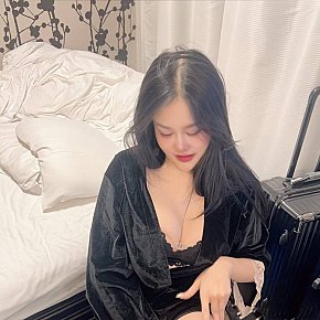 Lara escort in Taipei offers French Kissing services