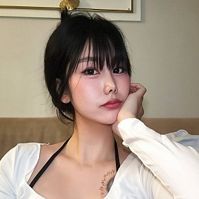 Da-eaun Vip Escort escort in Bangkok offers Chupar y Lamer cojones
 services