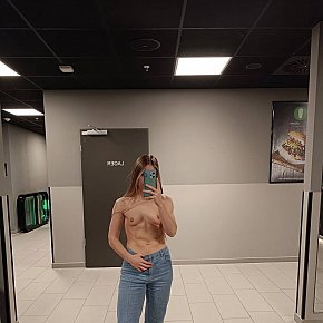 NatsMois Muscular
 escort in Leipzig offers Cum in Mouth services