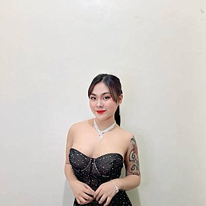 Mia Completamente Naturale escort in Manila offers 69 Position services