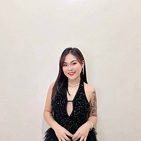 Mia Petite escort in Manila offers Körperbesamung services