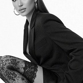 Lorena escort in London offers Girlfriend Experience (GFE) services