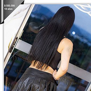 SOFIA-EROTICAS College Girl
 escort in Bogota offers French Kissing services