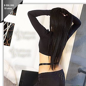 SOFIA-EROTICAS College Girl
 escort in Bogota offers French Kissing services