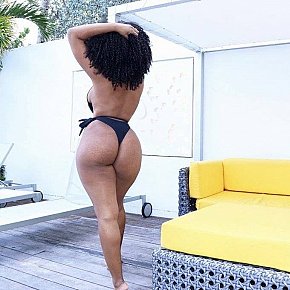 Sly Superbunduda escort in Makati