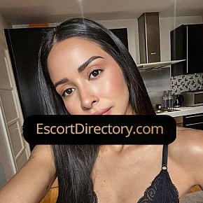 Sandra escort in Athens offers Erotic massage services