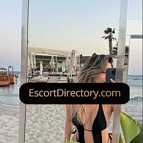 Zumrut Vip Escort escort in Ankara offers Fingern services