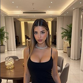 Ariana Großer Hintern escort in Abu Dhabi offers Eier lecken services