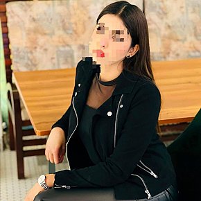 Shevani Garota De Colegial escort in Manama