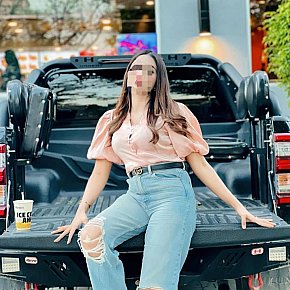 Shevani Garota De Colegial escort in Manama