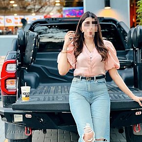 Shevani Garota De Colegial escort in Manama