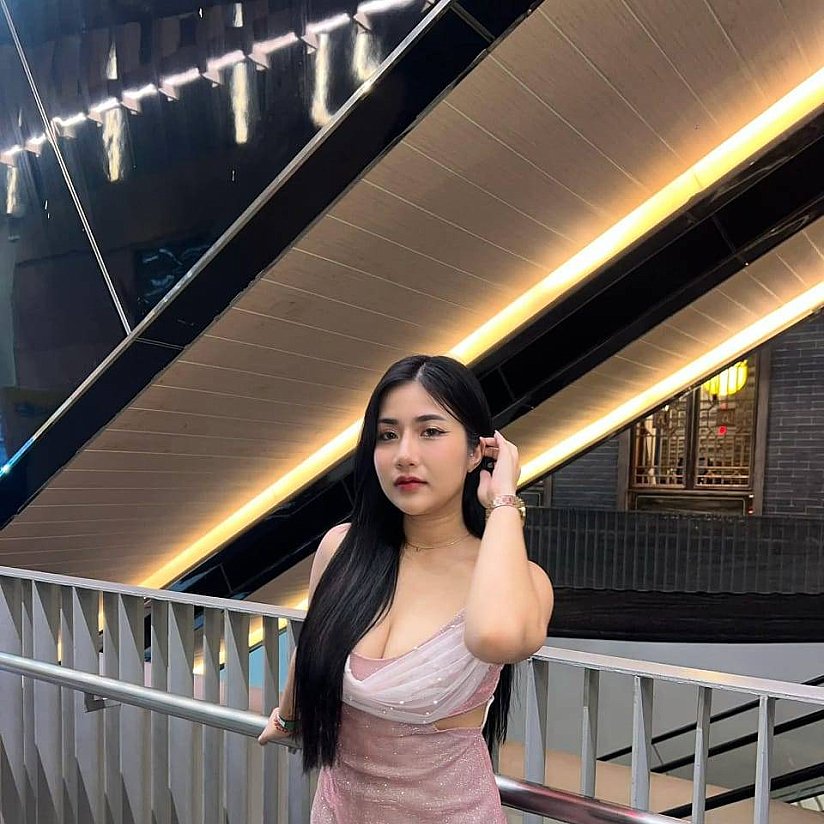 Hot girl in Jakarta offers Posición 69