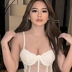 Faby escort in Kuala Lumpur offers Girlfriend Experience (GFE) services