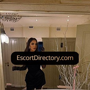Alexa Vip Escort escort in Luxembourg offers Fingering services