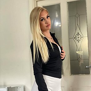 Vicki College Girl
 escort in Manchester offers Masaj erotic services