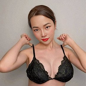 Mye-Yi escort in Doha offers Deep Throat (Gola profonda) services