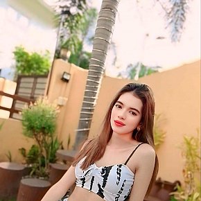 Shane escort in Makati offers Pipe sans capote services