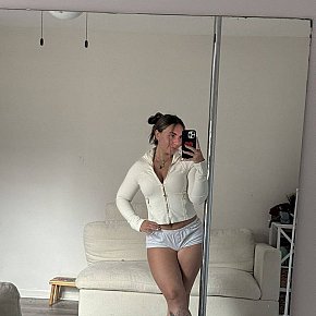 Angela-Kuttush Vip Escort escort in Athens offers Kissing if good chemistry services