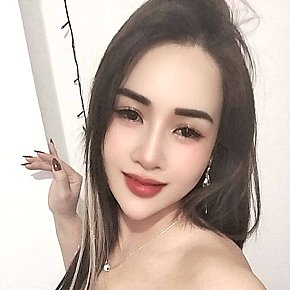 Ruby Completamente Naturale escort in Abu Dhabi offers Esperienza Pornostar services