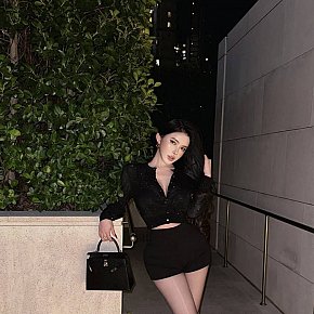 Sophia escort in Bangkok offers Zungenküsse services