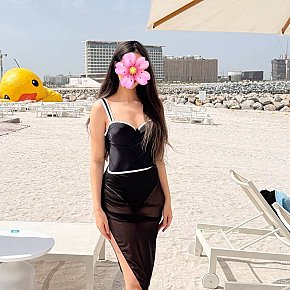 Reem Completamente Naturale escort in Dubai