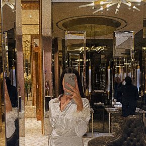 Reem Entièrement Naturelle escort in 